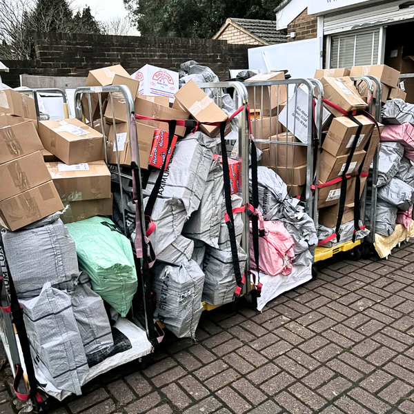 🚚 Fast Tracked Delivery